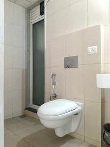Common Bathroom Image of 900 Sq.ft 2 BHK Apartment / Flat for rent in Godrej Emerald by Godrej Properties Ltd. , Kasarvadavali Thane for Rs. 28000