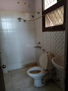 Bathroom Image of 1822 Sq.ft 2 BHK Builder Floor for rent in Sector 41 Gurgaon for Rs. 39995