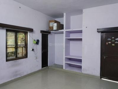 Living Room Image of 400 Sq.ft 2 BHK Builder Floor for rent in Vikas Nagar Lucknow for Rs. 11000