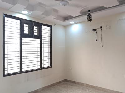 Bedroom Image of 900 Sq.ft 2 BHK Builder Floor for sale in Ramesh Nagar New Delhi for Rs. 13000000