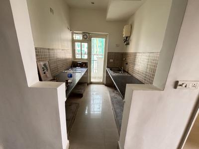 Kitchen Image of 1080 Sq.ft 2.5 BHK Apartment / Flat for sale in Nimbus The Hyde Park, Sector 78 Noida for Rs. 12200000