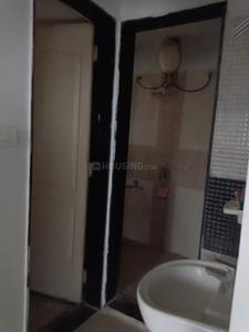 Bathroom Image of 620 Sq.ft 1 BHK Apartment / Flat for sale in Vista Luxuria, Hadapsar Pune for Rs. 5050000