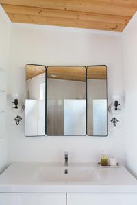 Bathroom Image of 5500 Sq.ft 8 BHK Apartment / Flat for sale in Supreme Pearl, Khar West Mumbai for Rs. 330000000