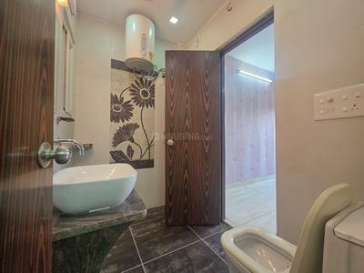 Bathroom Image of 1800 Sq.ft 3 BHK Apartment / Flat for sale in Rajpur Road Dehradun for Rs. 12000000