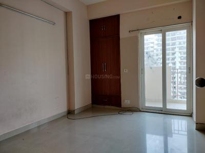 Bedroom Image of 1550 Sq.ft 3 BHK Apartment / Flat for sale in Mahagun Moderne, Sector 78 Noida for Rs. 19900000