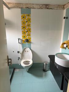 Bathroom Image of 2249 Sq.ft 3 BHK Apartment / Flat for sale in Ratnaakar Rosewood Estate, Jodhpur Ahmedabad for Rs. 19000000