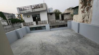 1 RK Independent Builder Floor