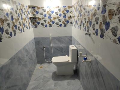 Bathroom Image of 1200 Sq.ft 2 BHK Independent House for rent in Appanthirupathi Madurai for Rs. 9000