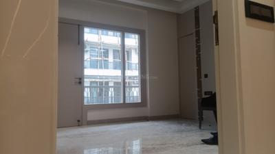 Bedroom Image of 3105 Sq.ft 4 BHK Builder Floor for sale in Anand Vihar New Delhi for Rs. 60000000