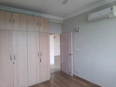 Bedroom Image of 1400 Sq.ft 2 BHK Apartment / Flat for sale in Raheja Vedaanta, Sector 108 Gurgaon for Rs. 14500000