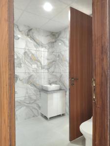 Common Bathroom Image of 1095 Sq.ft 2 BHK Apartment / Flat for sale in Devla Greater Noida for Rs. 3746552