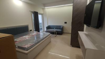 1 RK Independent Builder Floor