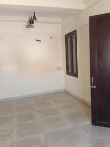 Bedroom Image of 1550 Sq.ft 4 BHK Builder Floor for rent in Shalimar Bagh New Delhi for Rs. 50000