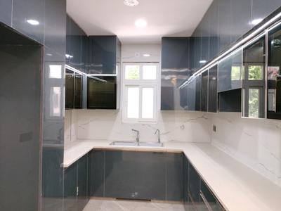 Kitchen Image of 1300 Sq.ft 4 BHK Builder Floor for sale in Deenpur New Delhi for Rs. 13000000