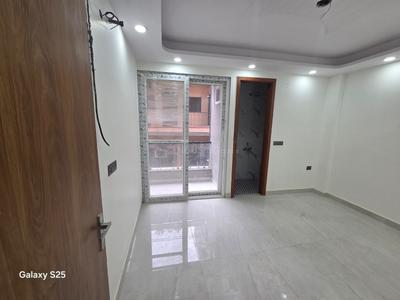 Bedroom Image of 990 Sq.ft 3 BHK Builder Floor for sale in Laxmi Nagar New Delhi for Rs. 9500000