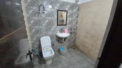 Image of 1614 Sq.ft 3 BHK Builder Floor for rent in Ansal Golf Links 1, Greater Noida for Rs. 28000