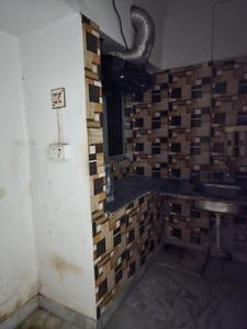 Kitchen Image of 850 Sq.ft 3 BHK Builder Floor for rent in Baghajatin Enclave, Santoshpur Kolkata for Rs. 20000