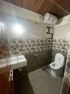 Bathroom Image of 750 Sq.ft 1 BHK Apartment / Flat for rent in Kadugodi Bengaluru for Rs. 17000