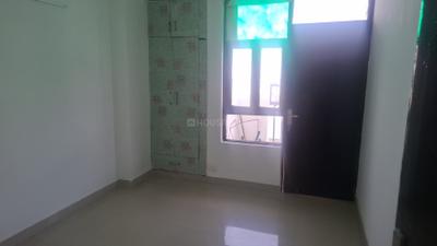 Bedroom Image of 900 Sq.ft 2 BHK Apartment / Flat for sale in Mahagun Puram Phase 1, Mahagunpuram Ghaziabad for Rs. 6100000