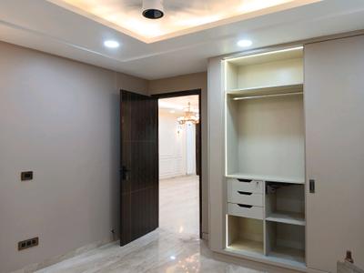 Bedroom Image of 1800 Sq.ft 3 BHK Builder Floor for sale in Kirti Nagar New Delhi for Rs. 35000000