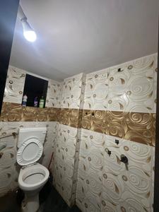 Bathroom Image of PG/Flat/1BHK (only girls) in Andheri West, Mumbai
