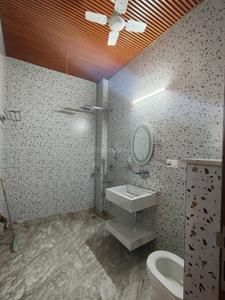 Bedroom Image of 2700 Sq.ft 3 BHK Builder Floor for rent in Sukhdev Vihar New Delhi for Rs. 110000
