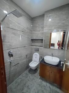 Bathroom Image of 900 Sq.ft 2 BHK Builder Floor for rent in Sector 46 Gurgaon for Rs. 47000