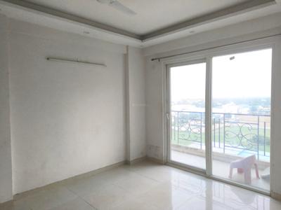 Living Room Image of 1050 Sq.ft 3 BHK Apartment / Flat for sale in Signature Global The Millennia, Sector 37D Gurgaon for Rs. 8100000