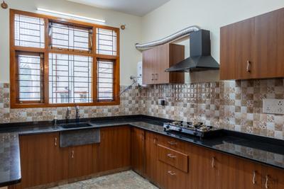 Kitchen Image of 1200 Sq.ft 2 BHK Apartment / Flat for rent in Richmond Town Bengaluru for Rs. 80000