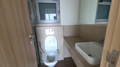 Image of 850 Sq.ft 2 BHK Apartment / Flat for rent in Piramal Aranya Wing C, Byculla, Mumbai for Rs. 104500