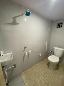 Bathroom Image of 720 Sq.ft 2 BHK Builder Floor for rent in Sector 49 Noida for Rs. 16000