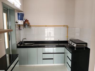 Kitchen Image of 1100 Sq.ft 2 BHK Apartment / Flat for rent in Godrej Green Glades, Jagatpur Ahmedabad for Rs. 30000