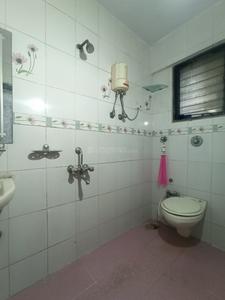 Bathroom Image of 850 Sq.ft 2 BHK Apartment / Flat for sale in Estep Nagar, Borivali West Mumbai for Rs. 17500000