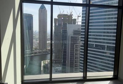 Balcony Image of 586 Sq.ft 1 BHK Apartment / Flat for rent in Business Bay Dubai for Rs. 201500