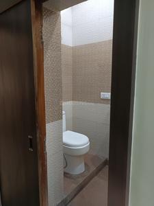 Bathroom Image of 1800 Sq.ft 3 BHK Builder Floor for rent in Model Town New Delhi for Rs. 40000