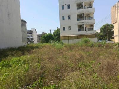 Image of 240 Sq.ft Residential Plot / Land for sale in Sector 57, Gurgaon for Rs. 76500000