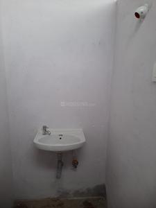 Bathroom Image of Gudadhe Room Rentals in Vivekanand Nagar, Nagpur