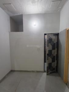 Bedroom Image of 450 Sq.ft 2 BHK Independent House for rent in Sector 38 Rohini New Delhi for Rs. 7500