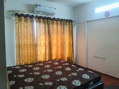 Bedroom Image of 1080 Sq.ft 2 BHK Apartment / Flat for rent in Adani The Meadows, Shantigram Ahmedabad for Rs. 34500
