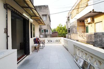 Balcony Image of 1548 Sq.ft 4 BHK Apartment / Flat for sale in Usmanpura Ahmedabad for Rs. 13500000