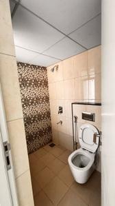 Bathroom Image of 1050 Sq.ft 2 BHK Apartment / Flat for rent in Godrej Hill Retreat, Mahalunge Pune for Rs. 27000