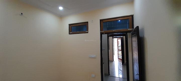 Jankipuram Bedroom 1