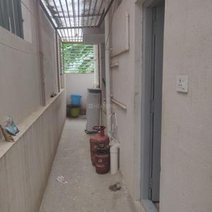 Balcony Image of 1000 Sq.ft 2 BHK Builder Floor for rent in Margondanahalli Bengaluru for Rs. 18000