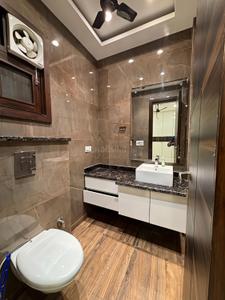 Image of 1440 Sq.ft 3 BHK Builder Floor for rent in GTB Nagar, New Delhi for Rs. 70000