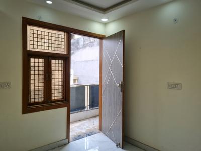 Bedroom Image of 820 Sq.ft 3 BHK Builder Floor for rent in Hastsal New Delhi for Rs. 18000