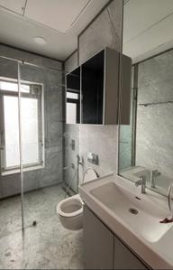 Bathroom Image of 1900 Sq.ft 3 BHK Apartment / Flat for sale in Kalpataru Avana, Parel Mumbai for Rs. 145000000