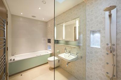 Bathroom Image of 3100 Sq.ft 4 BHK Apartment / Flat for sale in AP Kool Breeze, Santacruz West Mumbai for Rs. 125000000