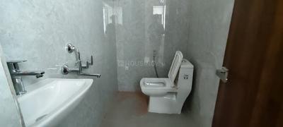 Bathroom Image of 750 Sq.ft 1 RK Apartment / Flat for rent in RKReal Ayyappa Society, Madhapur Hyderabad for Rs. 32000