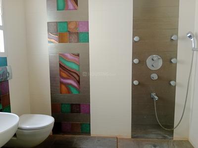 Bathroom Image of 3500 Sq.ft 4 BHK Villa for rent in Thudiyalur Coimbatore for Rs. 60000