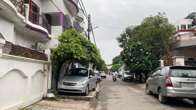 Image of 3000 Sq.ft 5 BHK Independent House for sale in Gomti Nagar, Lucknow for Rs. 23000000